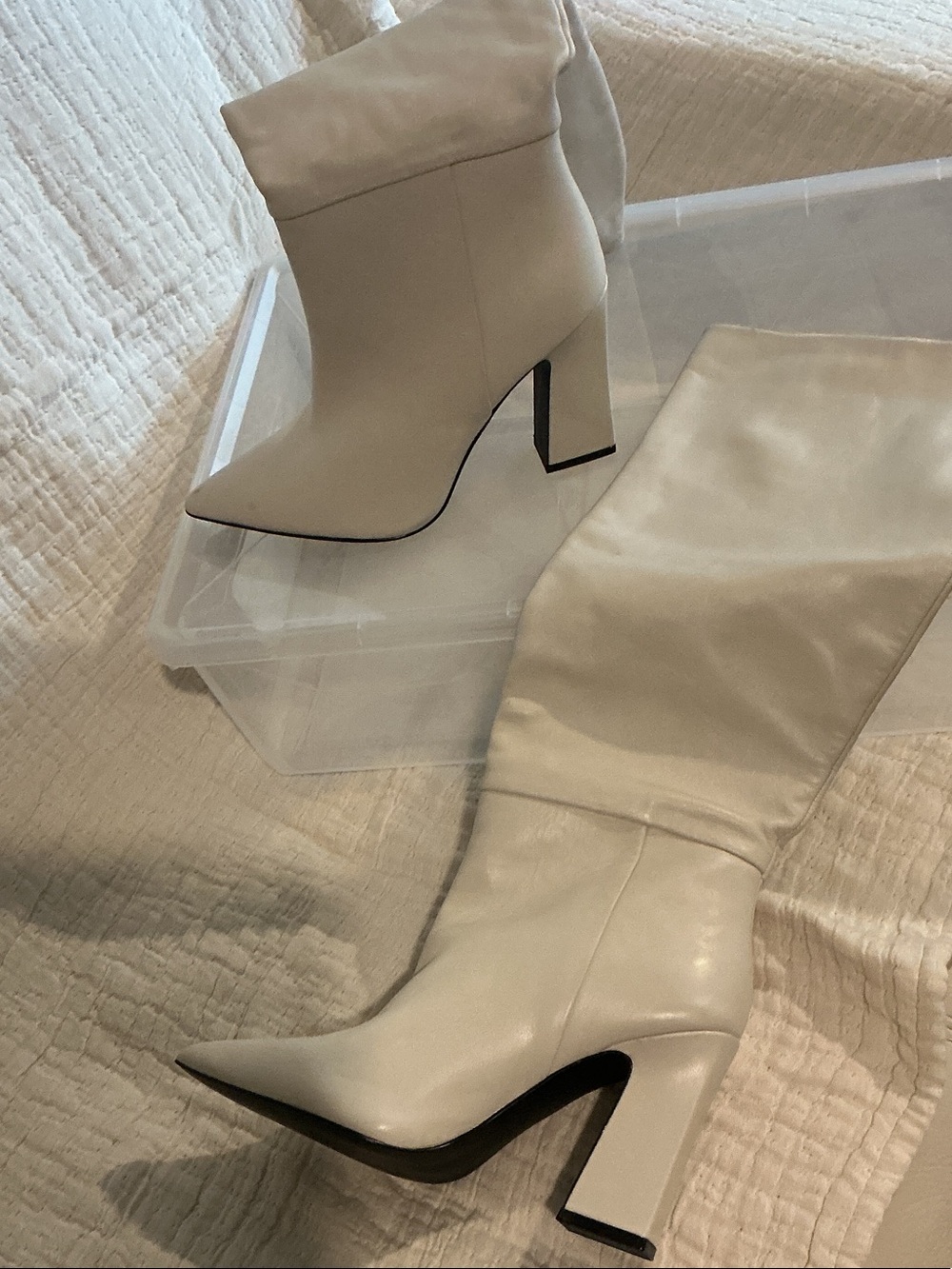 Cream to knee boot (New)